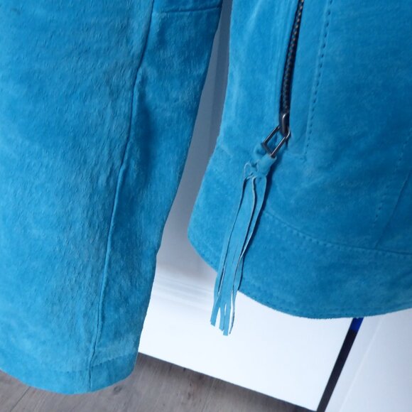 Gorgeous Le Chateau Genuine Suede Leather Jacket - Picture 5 of 11